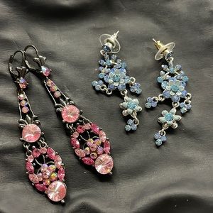 TWO PAIRS of earrings !!! Super cute
